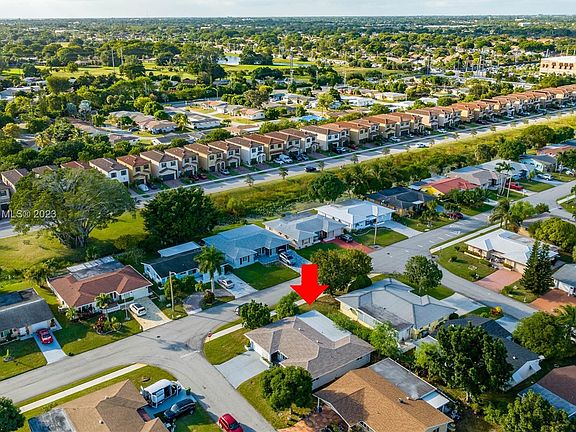 5th image of 4929 NW 52nd Ct