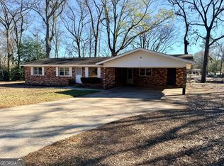 102 Lee St, Centerville, GA 31028