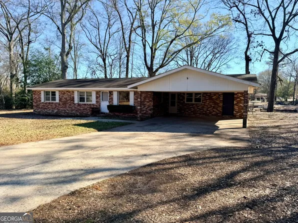 102 Lee St, Centerville, GA 31028