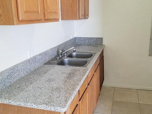 2nd image of 659 S Webster Ave APT 17