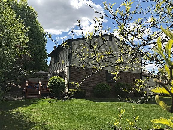 2nd image of 816 Revere Ct #1