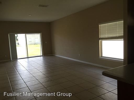 5th image of 4310 Hidden Meadow Dr