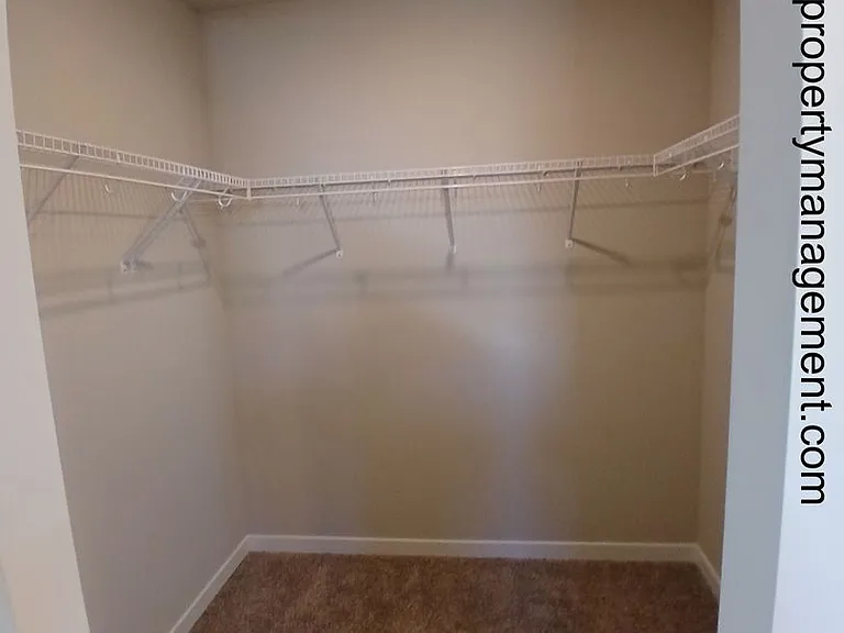 2404 SW Plaza Pkwy — Photo 30