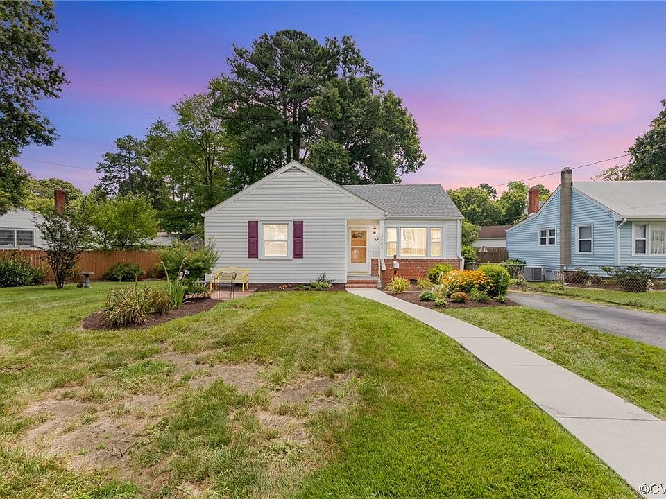1st image of 2903 Briar Ln