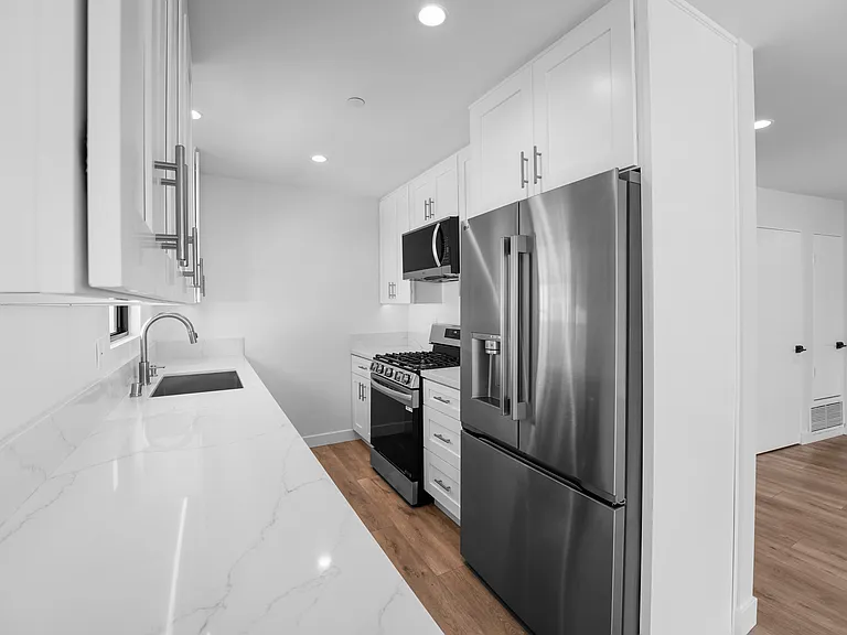 243 Avenida Montalvo #6 — Photo 12