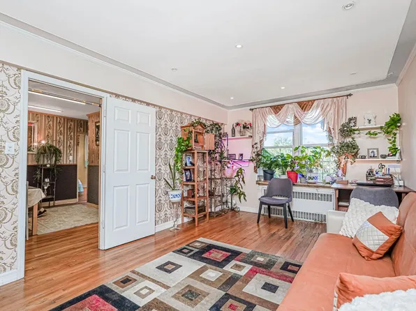 2675 East 7th Street image 6 of 28