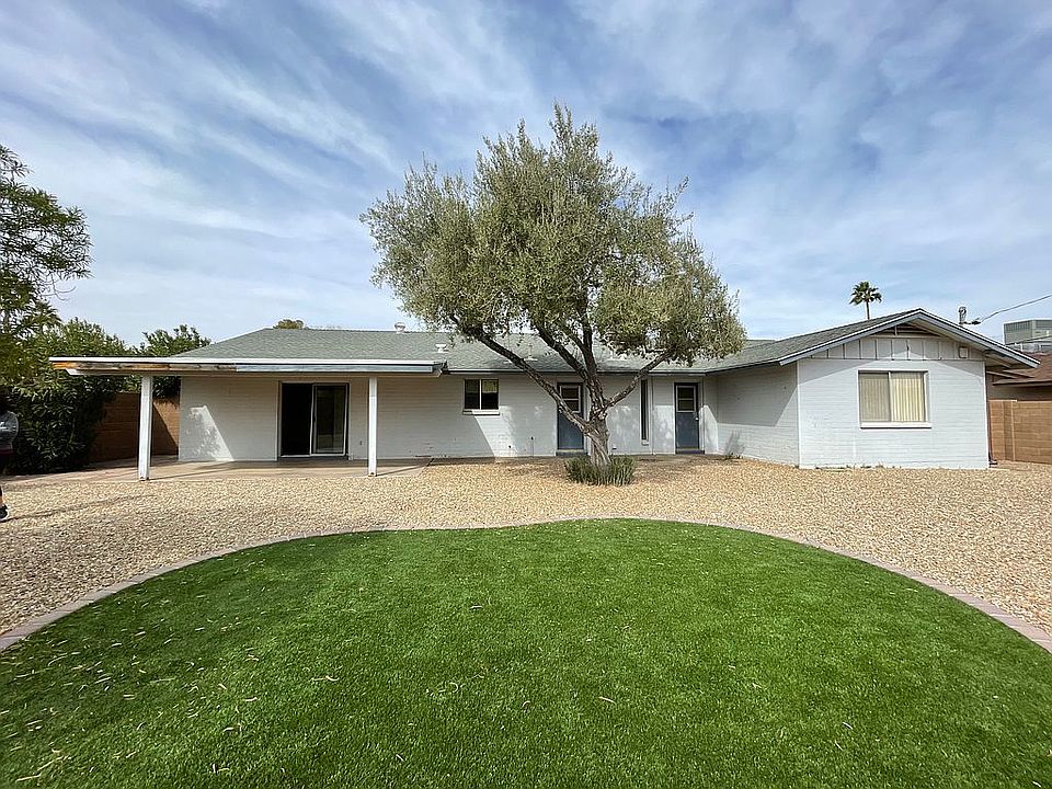 2nd image of 3037 E Lupine Ave
