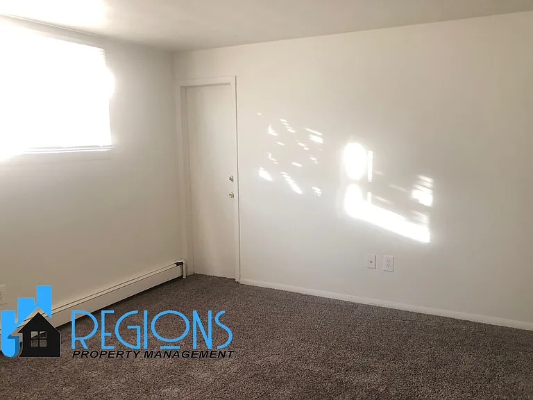 822 E. Washington Street — Photo 3