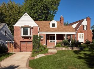 7 Lakeview Dr, Saint Louis, MO 63135