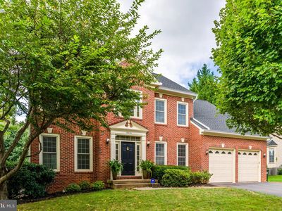 5274 Tractor Ln, Fairfax, VA, 22030