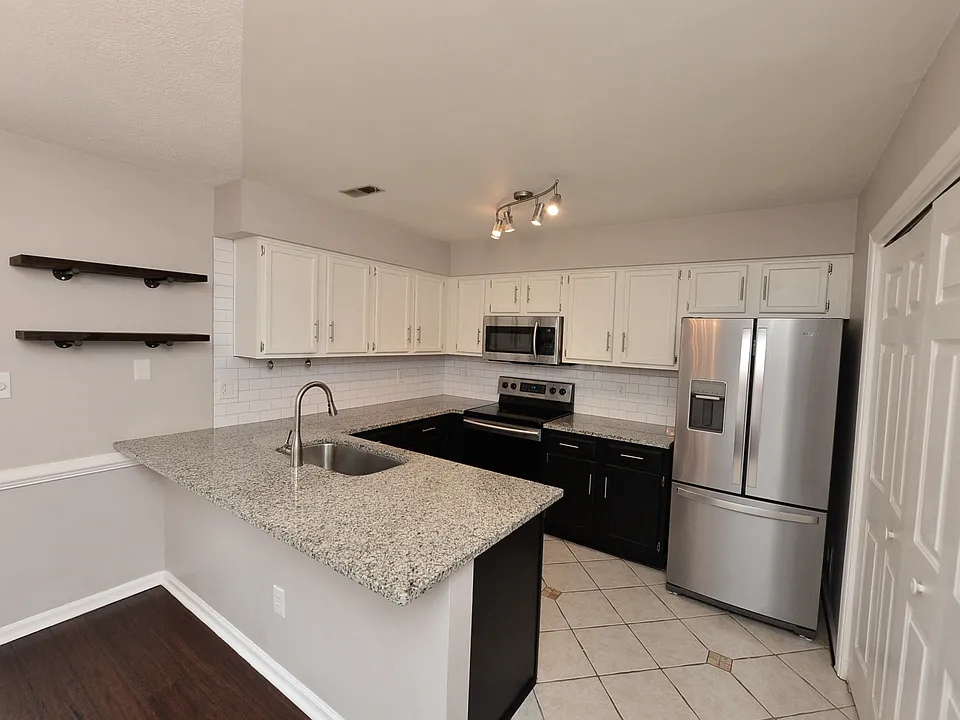 534 Pine Tops Ct