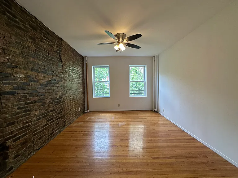 403 W 54th St #4B — Photo 3
