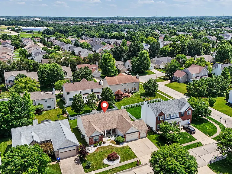 8003 Knights Crossing Dr — Photo 32