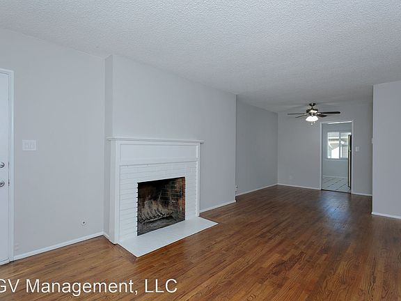 5th image of 941 W Huntington Dr APT E