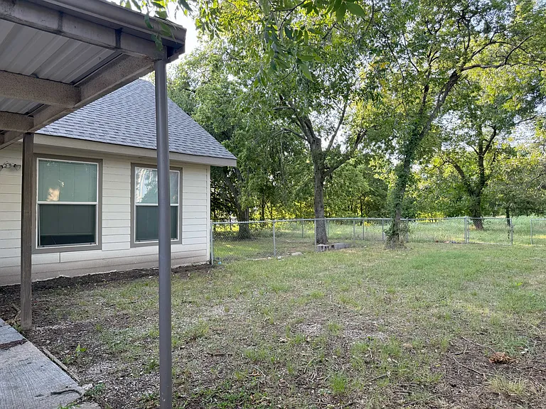 101 W FM 6 — Photo 3