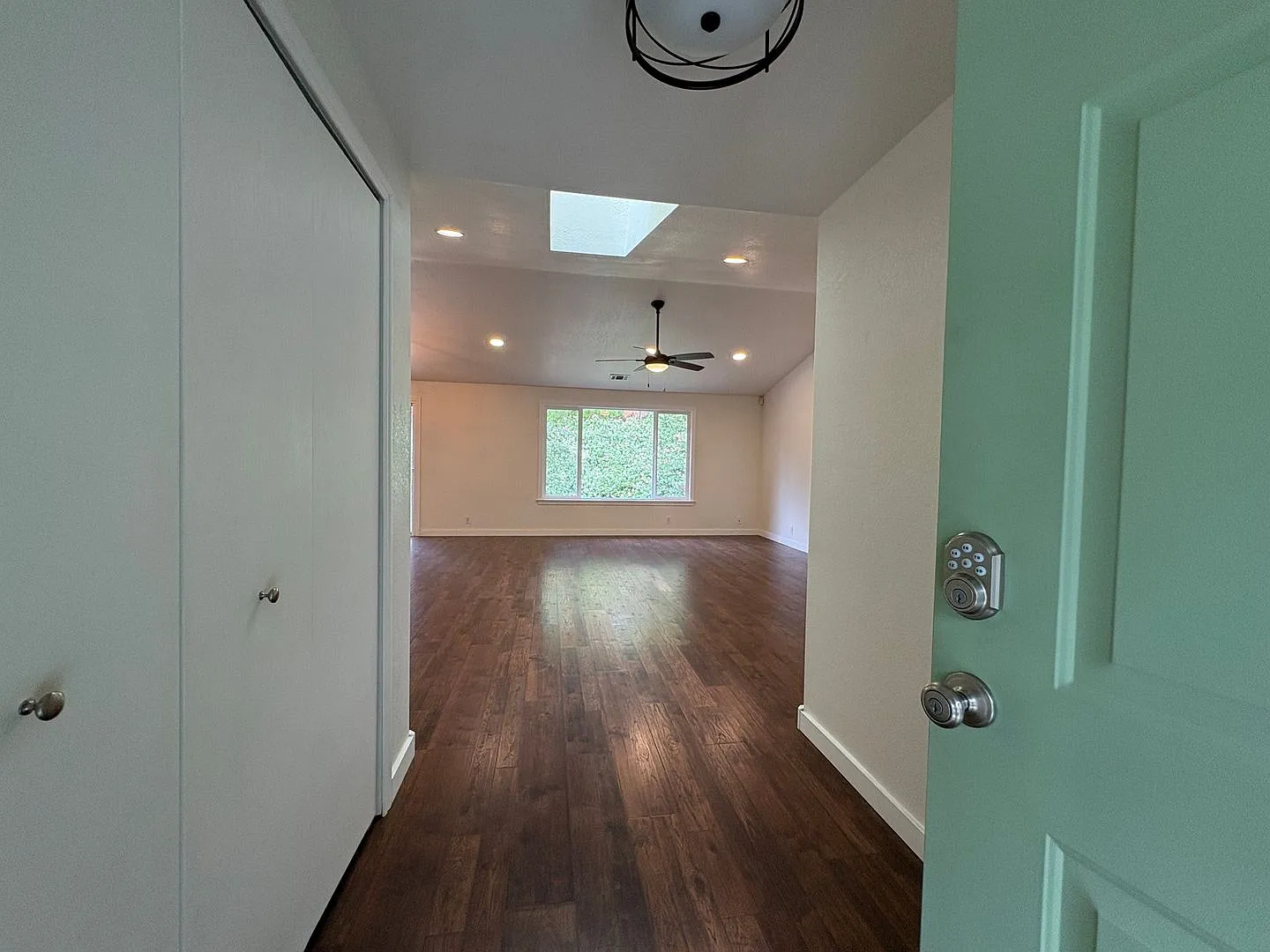 3 Bed 2 Bath Home — Photo 3