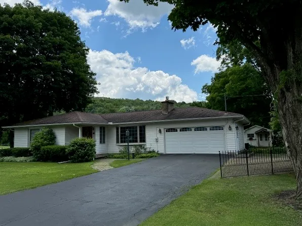 120 Trapping Brook Rd, Wellsville, NY 14895