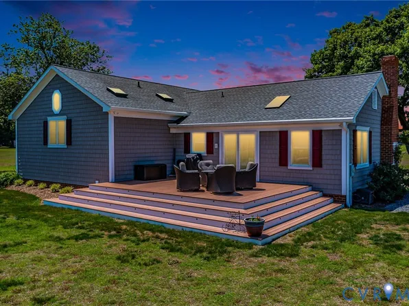 765 Senora Rd, Lancaster, VA 22503