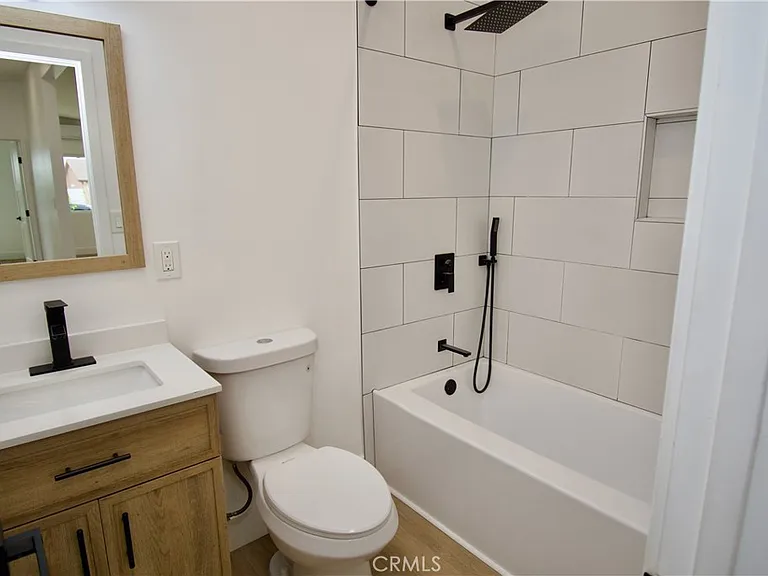 820 Iris Ave — Photo 13
