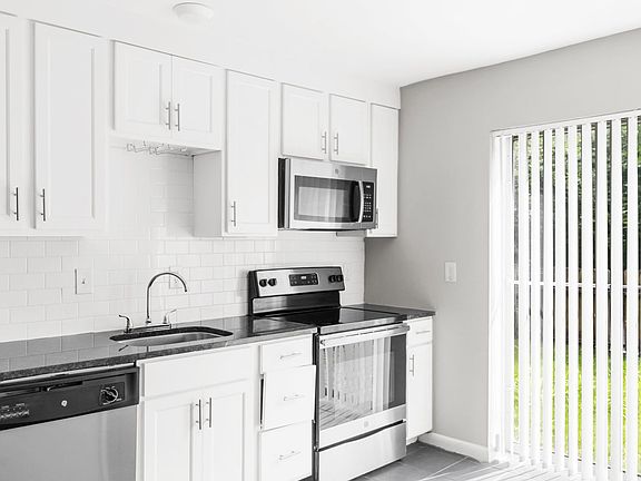4th image of 805 Montgomery Hwy #801