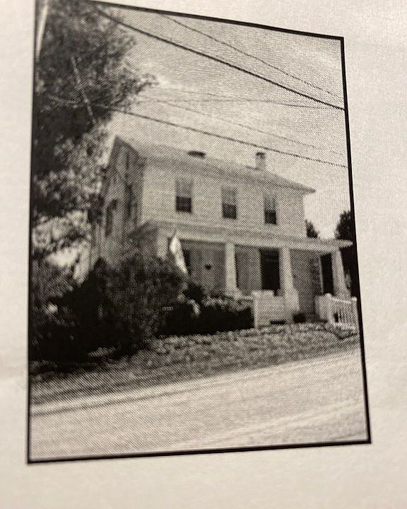 1st image of 486 Lewisberry Rd