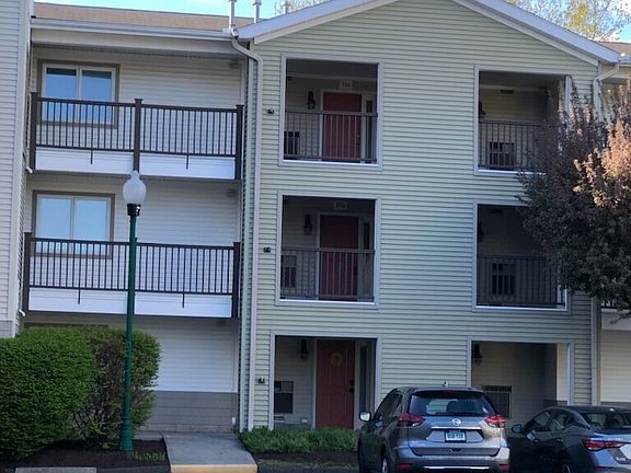 2nd image of 3250 Fairfield Avenue #206