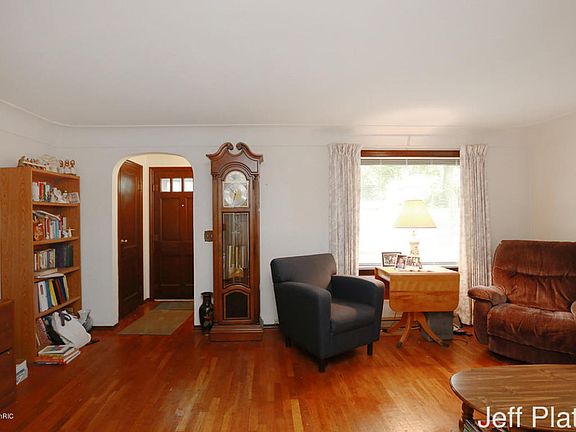 5th image of 512 Orange St