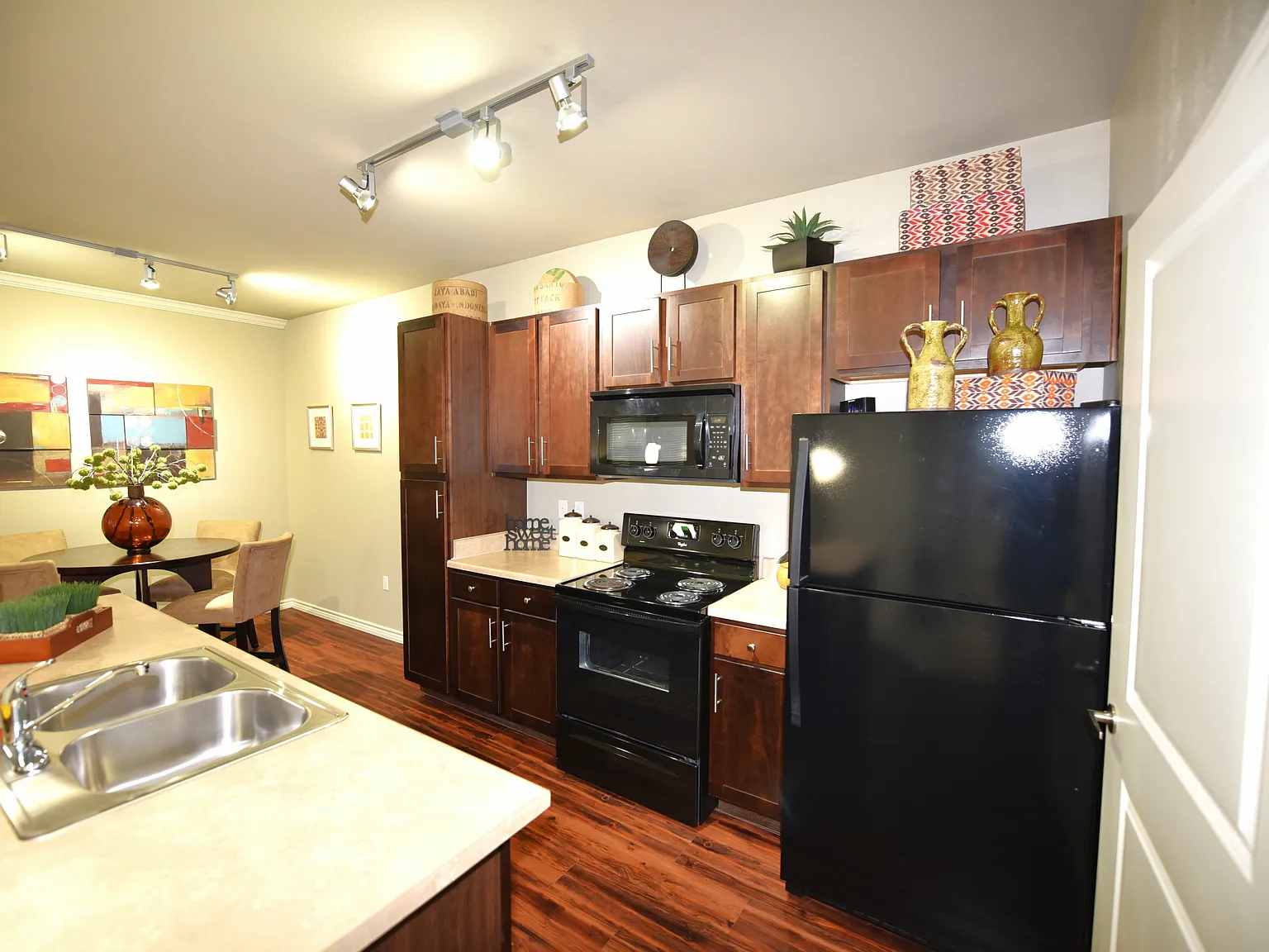 Encore Landing Apartment Homes — Photo 3