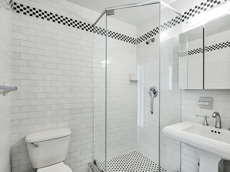121 Madison Ave #9B — Photo 10