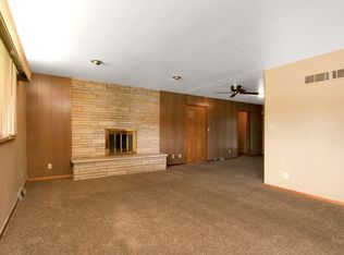 1111 Wharton Manor Rd, Manhattan, KS 66502