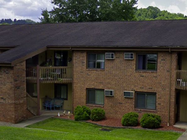 Jane Lew Manor, 9 Trolley St, Jane Lew, WV 26378