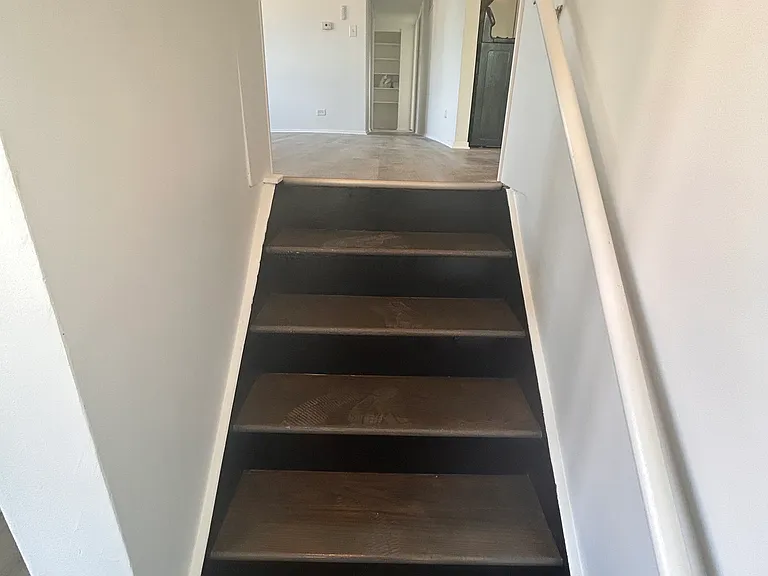 712 Marina Ct #1 — Photo 2