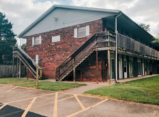 2200 S Illinois Ave #4, Carbondale, IL 62903