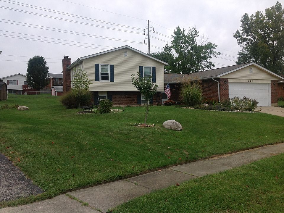 1st image of 221 Trumpet Dr