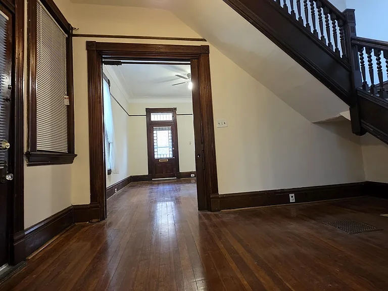 3140 Woodburn Ave — Photo 4