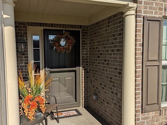 4th image of 3204 Tudor Dr