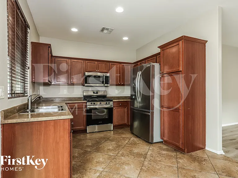 6920 W Harwell Rd — Photo 7