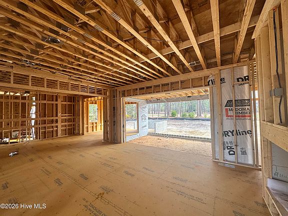 3rd image of 45 Beckett Ridge