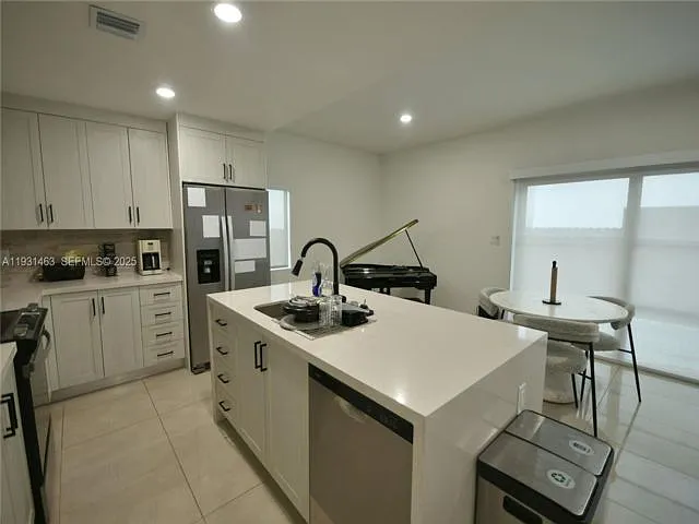 1339 NW 2nd St — Photo 18