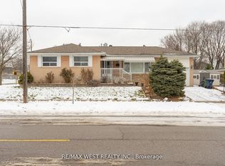 28 Paragon Rd, Toronto, ON M9R1J5