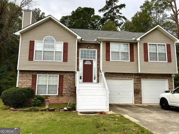 1953 Owens Trl, Rex, GA 30273