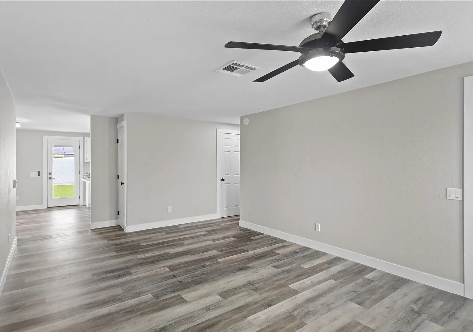 $2,650 Chandler Home For Lease 4 Beds-2 Baths Remodeled Home Large Private Backyard-No HOA! — Photo 3