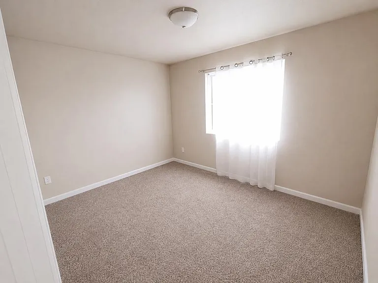 864 Compass Loop — Photo 13