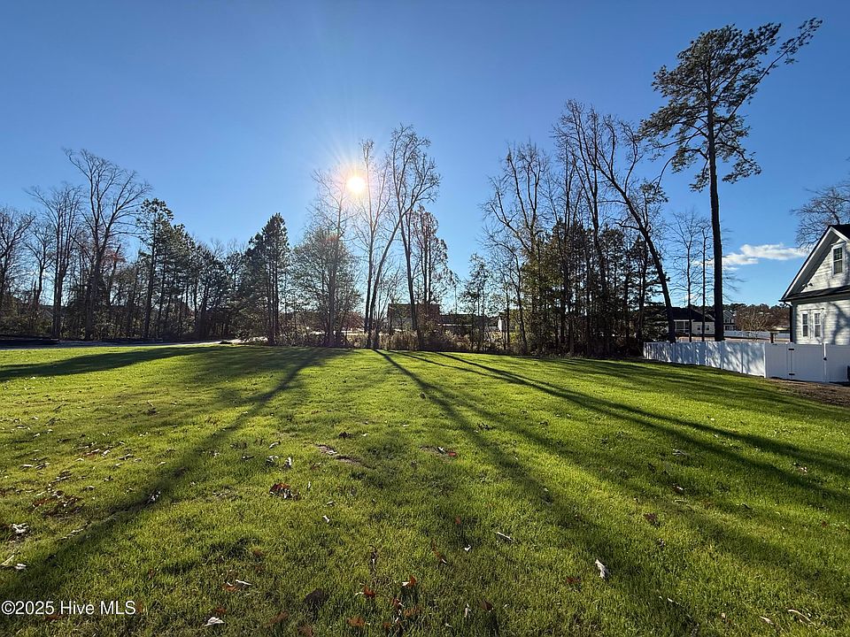 1st image of 3610 Arrowwood Drive N