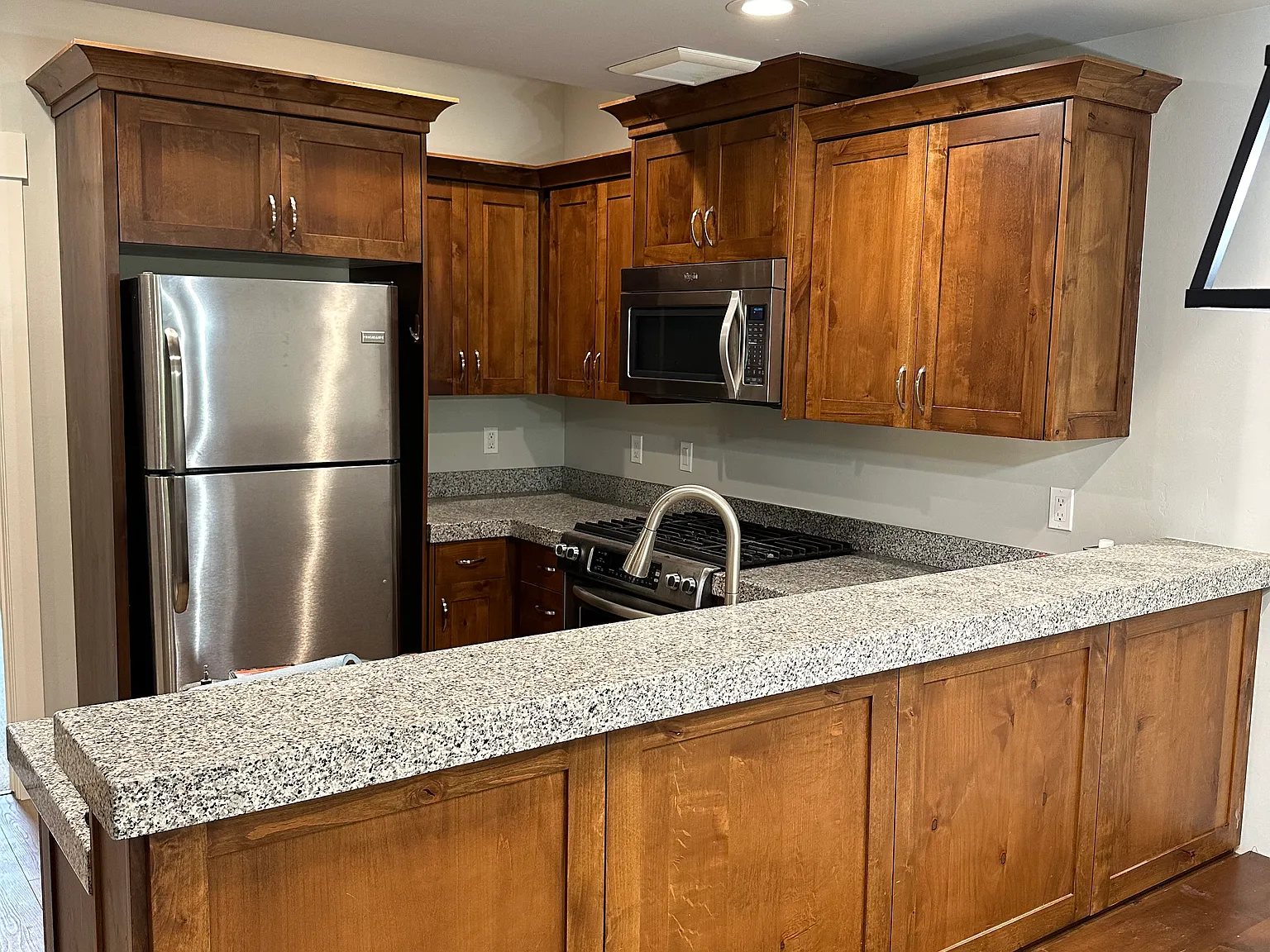 3 bed, 1600 sqft, $3,200 — Photo 3