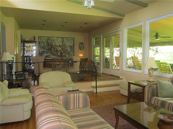 Open Living room to dining room! Hardwoods!