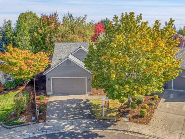 16605 NW Dublin Ct — Photo 32