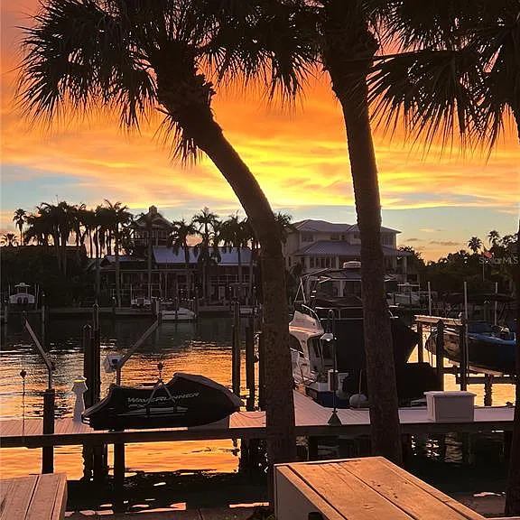 910 Pinellas Bayway S #103 — Photo 4