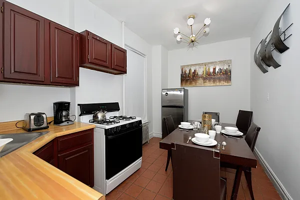 Rented by Corcoran | media 61