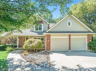 1128 White Oak Ct, Liberty, MO 64068